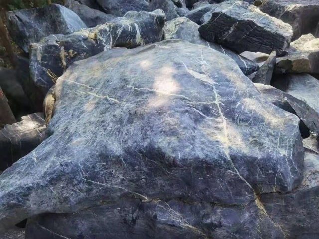 黑太湖石